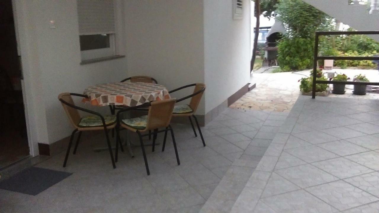 Apartmani Dokoza Vir Exterior foto