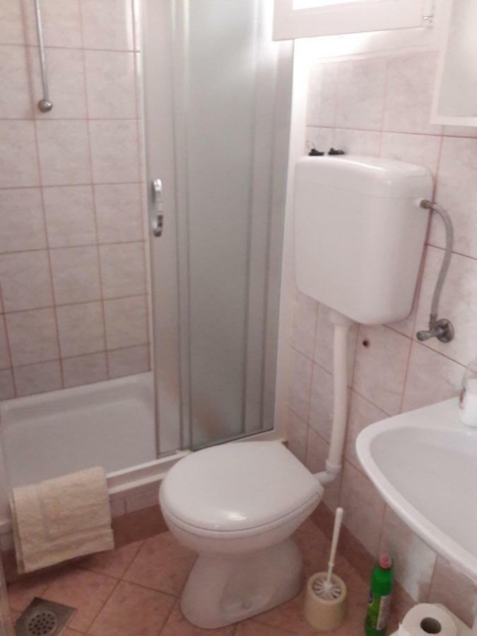 Apartmani Dokoza Vir Exterior foto