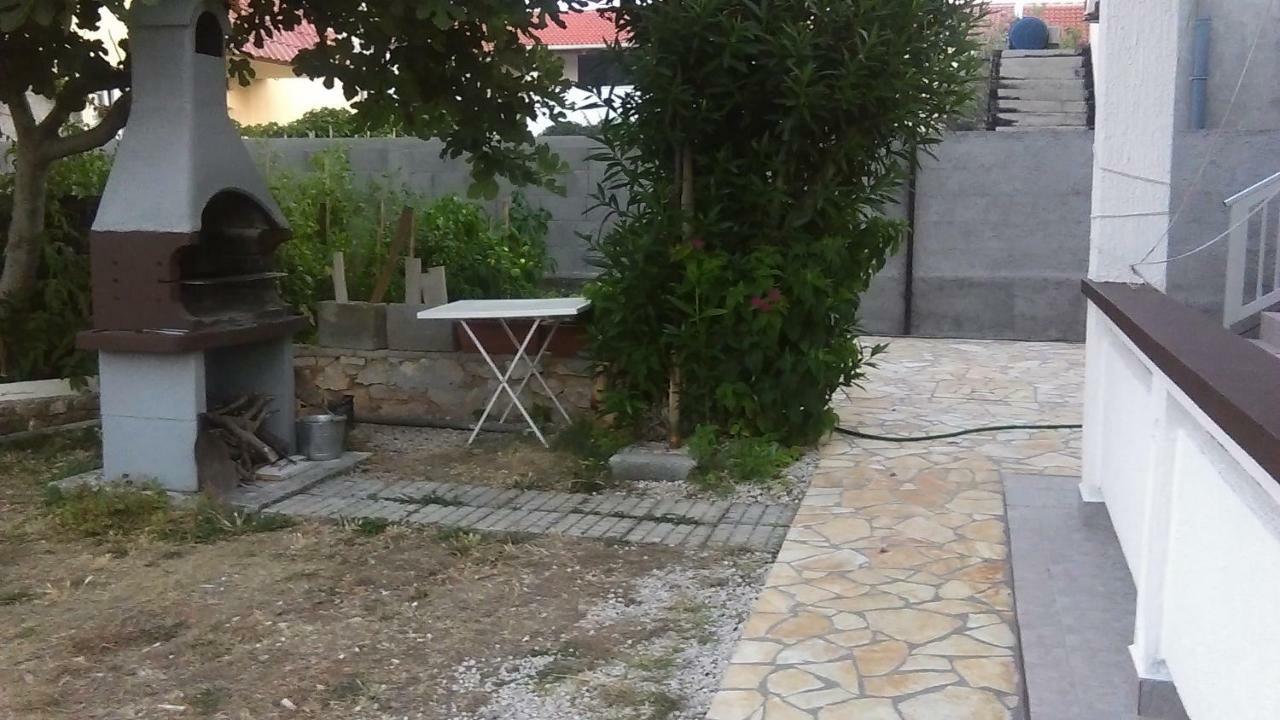 Apartmani Dokoza Vir Exterior foto